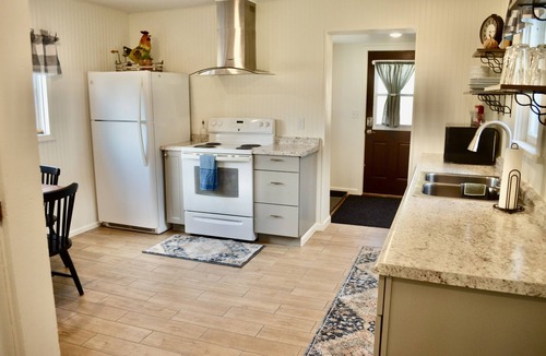 White Sulphur Springs House | Completely Renovated Home with Mountain Views