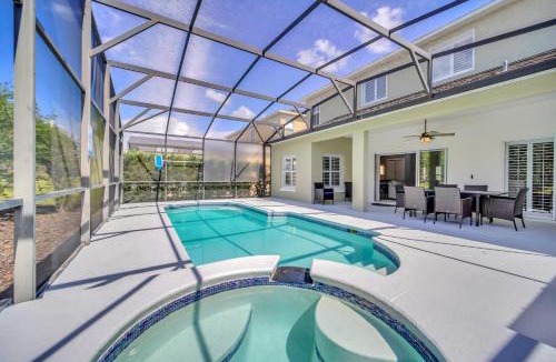 Highgate Park House | Completely Remodeled 5 Bedroom Disney Pool Home
