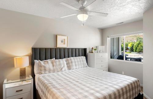Harbor Village House | Condo #202 - Inn Bldg