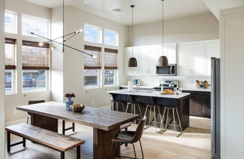 Bloomington Condo | Condo ∙ 3 bedrooms ∙ 10 guests
