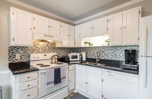 Rock Hill Condo | Condo Suite(15) | 4 Bed 2 Bath | Sleeps 12