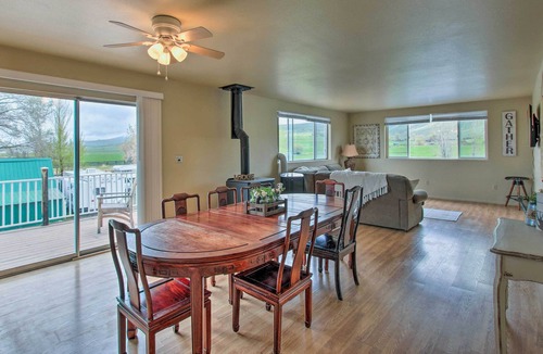 St. Charles Condo | Condo w/Balcony, Fire Pit - 6 Mi to Bear Lake