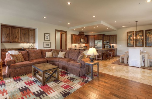 Big Sky Condo | Condo w/private hot tub, fireplace, great views & community gym - Mountain Lake Luxury Lookout