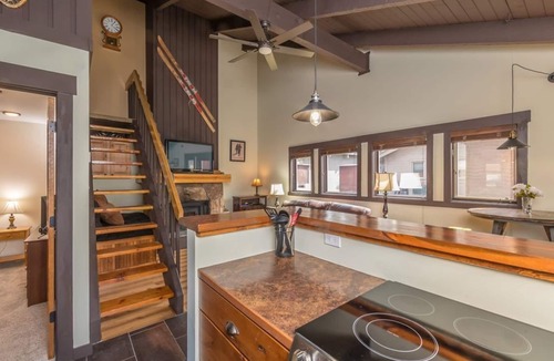 Big Sky Meadow Village House | Condo with community hot tub & spectacular location - Glacier Family Retreat