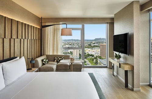 Bunker Hill Hotel | Conrad Los Angeles