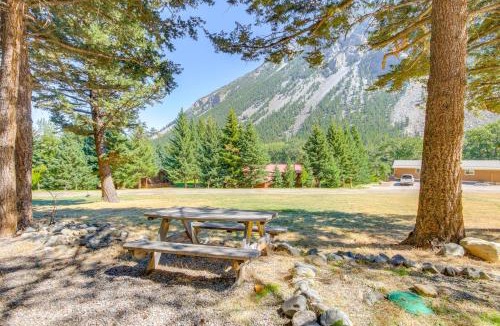 McLeod House | Contact Mountain Hideaway with Views and Porches!