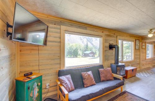 McLeod House | Contact Mountain Hideaway with Views and Porches!