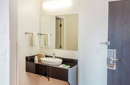 Shelby Hotel | Convenient Stay, Superb Location! 3 Convenient Units, Free Parking