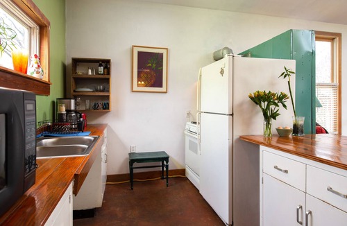 Wimberley Cabin | CoolCabinOrganicFarm!KingBed,Fullkitchen,FastWifi,Peaceful,PetOK,Close2Town!
