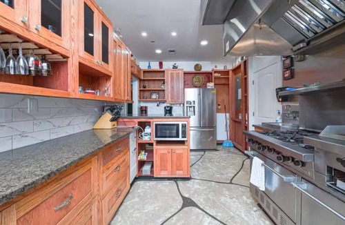 Rockport Cabin | Copano Bay Fishing Lodge. With Game Room and pool table