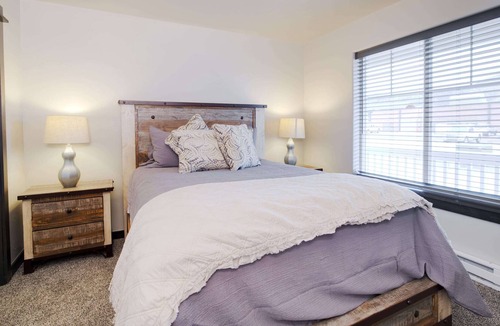 Butte House | Copper King Extended Stay Collection - Fully Furnished 2 bedroom duplex house