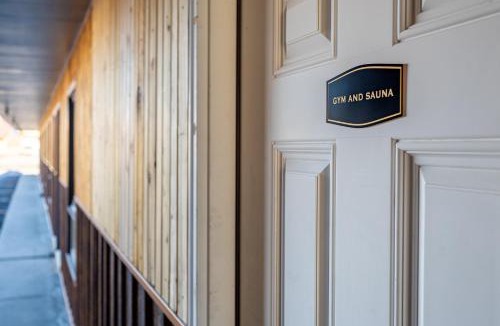 Anaconda Hotel | Copperhead Lodge