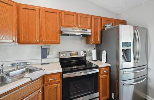 Corinth House | Corinth Getaway with Deck about 11 Mi to Ark Encounter!