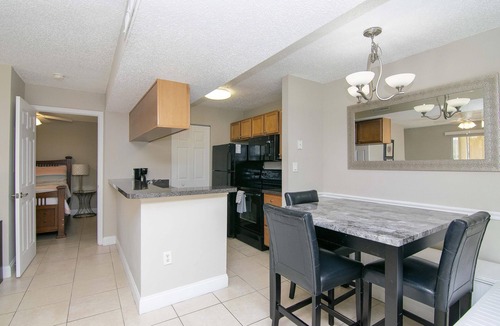 Brandon Condo | Corner Unit - 2 bedroom 2 bath - Close to downtown Tampa