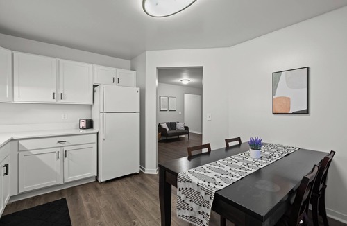 Auburn Hills Apartment | Corp/Bus Townhome near DT AH
