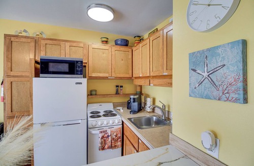 North Beach Condo | Corpus Christi Ocean-View Condo, Walk to the Beach