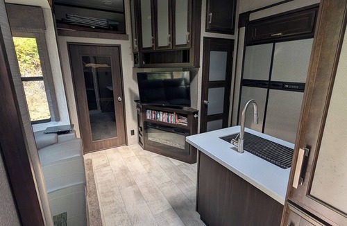 Ahsahka House | Correa's RV, close to the river, pet friendly