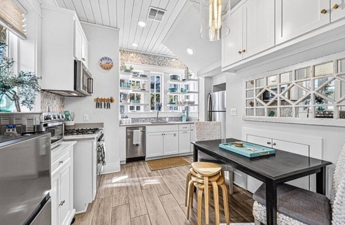 Cinnamon Shore Cottage | Cottage Charm, Easy Beach Access & Resort Amenities@Cinnamon Shore North