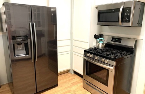 Galveston Cottage | Cottage Dreams-Near beach,conv. cntr,cruise,strand