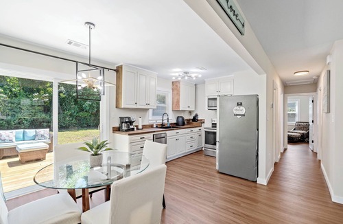 Polk Village House | Cottage Under the Magnolia Trees/Near Bases