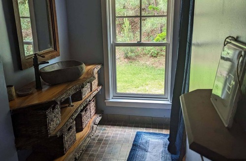 Wagener Cottage | Country cottage provides peace and tranquility - Horses Welcome - Pet Friendly