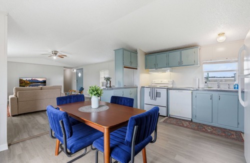Lissie House | Country Home, Extended Stay, Sleeps 5