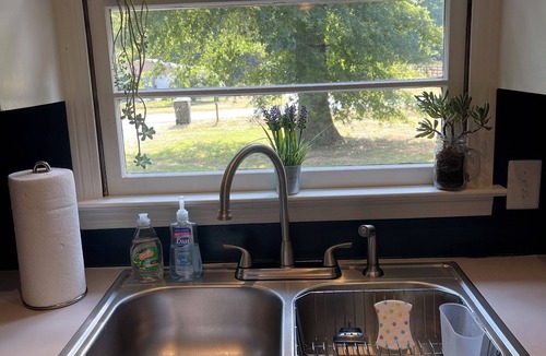 Gibsonville House | Country home on an acre!