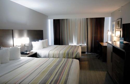 Council Bluffs Hotel | Country Inn & Suites by Radisson, Council Bluffs, IA