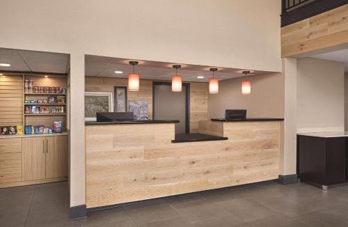Dunn Hotel | Country Inn & Suites by Radisson, Dunn I-95