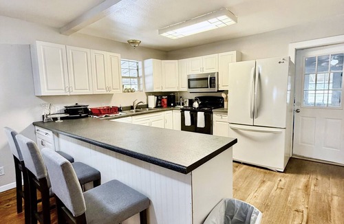 San Marcos House | Countryside Acres
