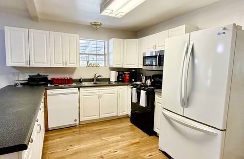 San Marcos House | Countryside Acres