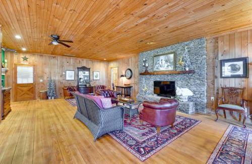 North Carolina Piedmont House | Countryside Cabin Rental ~ 10 Mi to Wadesboro!