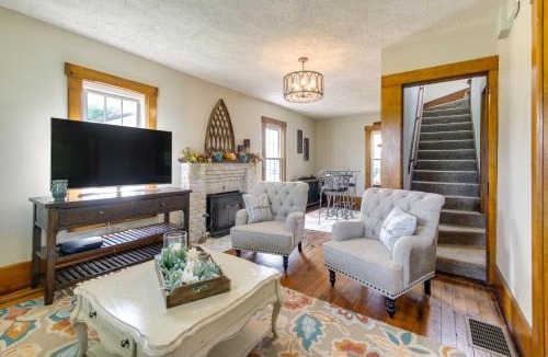 Wooster House | Countryside Home in Wooster with Patio and Fire Pit