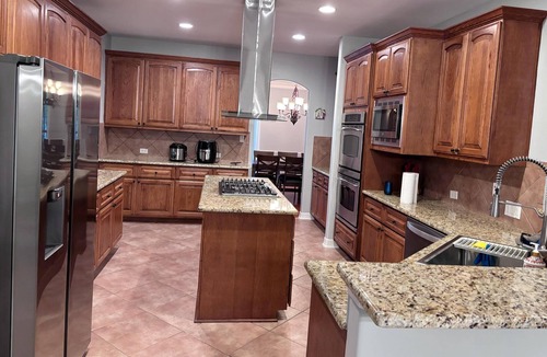 Sealy House | Countryside Serene Sunset Ranch: 50-acre luxury retreat, Hot tub, sleeps 10!