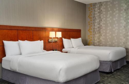 Stow Hotel | Courtyard by Marriott Akron Stow