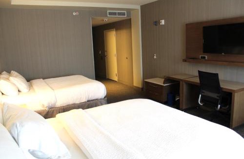 Muncie Hotel | Courtyard by Marriott Muncie at Horizon Convention Center