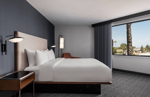 Miramar Hotel | Courtyard by Marriott San Diego Miramar