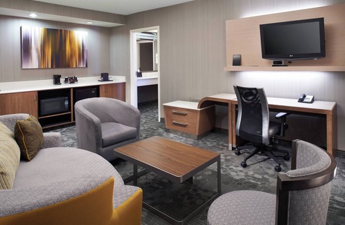 Maumee Hotel | Courtyard by Marriott Toledo Maumee/Arrowhead