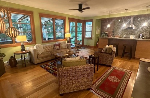 Bozeman House | Coveted creekside setting, near downtown and Bogert Park.
