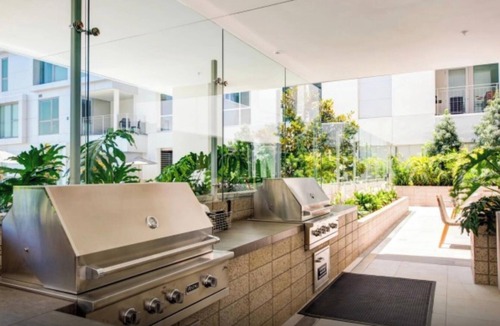 Downtown Los Angeles Apartment | Cozy 1 bedroom apart in Heart of Downtown Los Angeles with Swimming pool and gym
