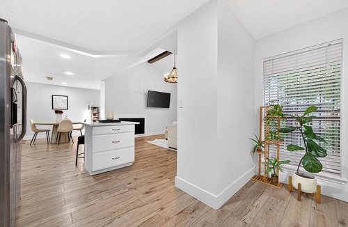 Sharpstown House | Cozy 1-bedroom complete townhome in lovely Houston