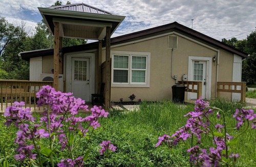 Port Matilda Condo | Cozy 1 bedroom on the creek 15 min drive to State College