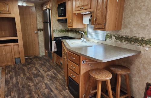 Tivoli House | Cozy 1-bedroom recreational vehicle near Tivoli with AC