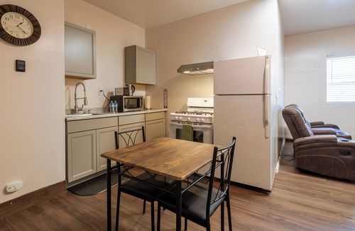 Tulare Apartment | Cozy 1-bedroom STUDIO in Tulare