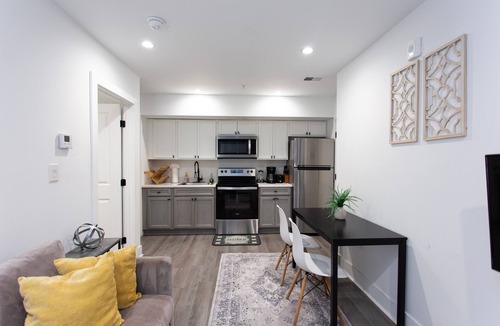 Petworth Bed & Breakfast | Cozy 1BR in Petworth with Fast Wi-Fi & Walk to Shops