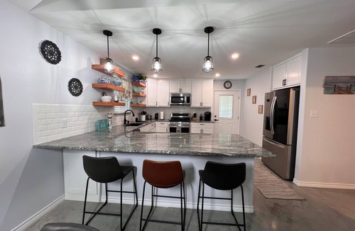 Rockport House | Cozy 2-bedroom house in beautiful Rockport in Holiday Beach West