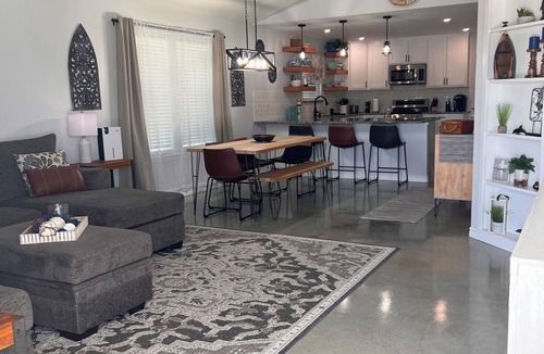 Rockport House | Cozy 2-bedroom house in beautiful Rockport in Holiday Beach West