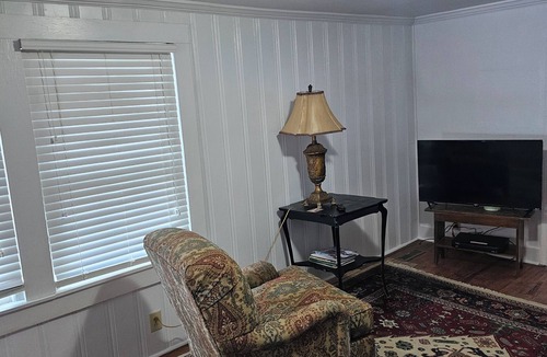 Lydia House | Cozy 2-bedroom house in charming Cheraw, SC