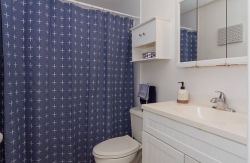 Nevada - Lidgerwood House | Cozy 2BD 1BTH Duplex! KING BED!