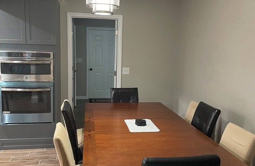 Camden House | Cozy 3-bedroom house in pleasant Camden with AC